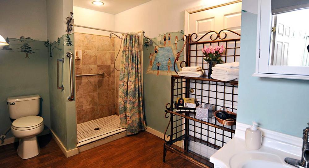 Deluxe Double Room with Bath